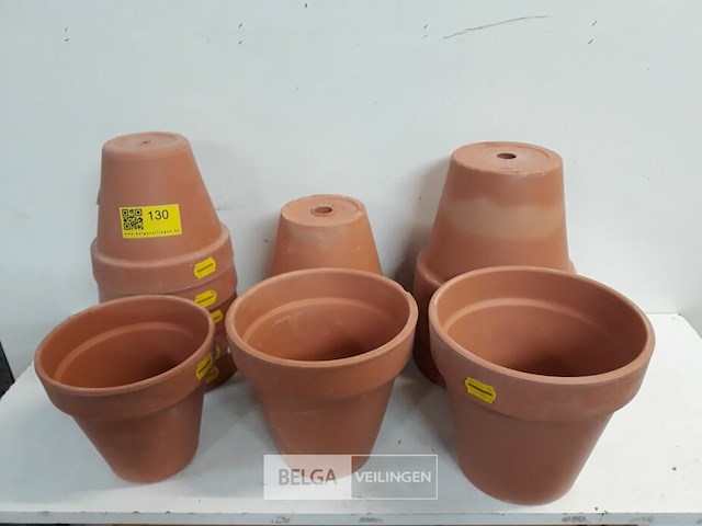 13 x terracotta bloempot 3 assorti - afbeelding 3 van  3