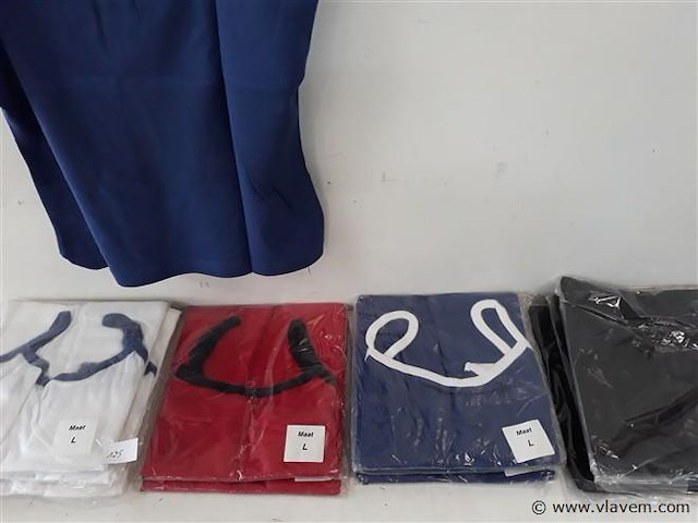 13 x topje l mix kleuren - afbeelding 2 van  2