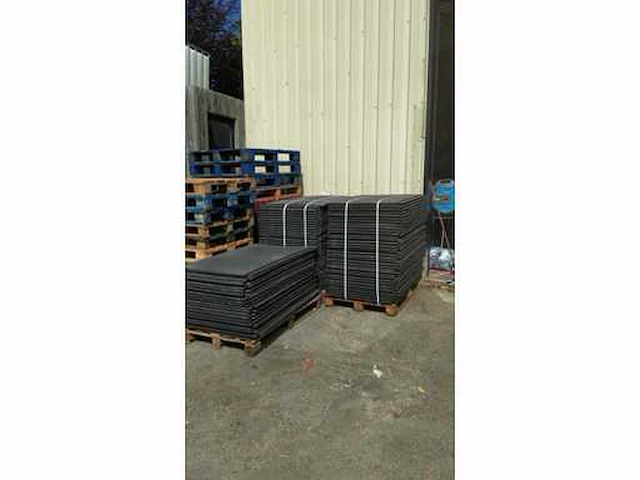 130 kunststof rijplaten - afbeelding 1 van  2
