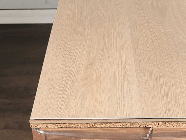 130 m2 pvc spc click plank met xps onderlaag - 1220 x 228 x 4+1 mm - afbeelding 2 van  4