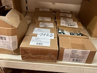 1300 moeren - afbeelding 4 van  4