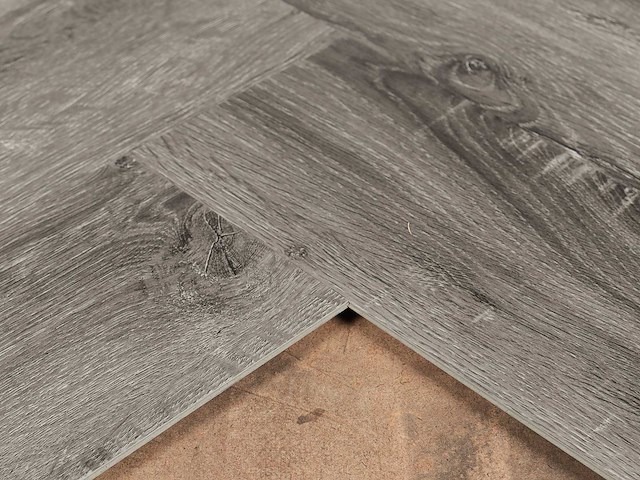 131 m2 pvc spc click visgraat met xps onderlaag - 640 x 128 x 6 mm - afbeelding 2 van  4