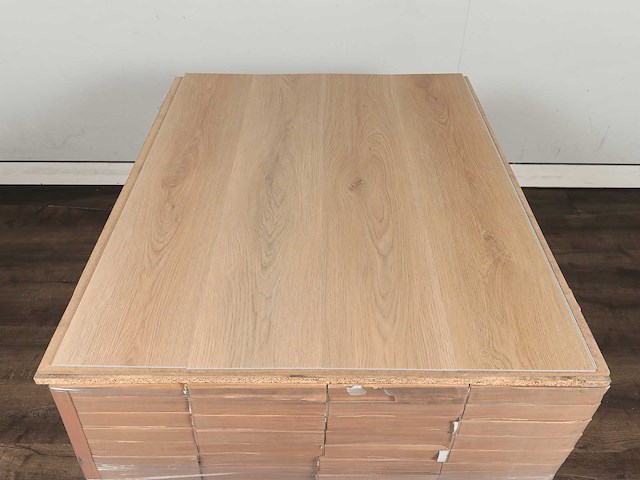132 m2 pvc spc click plank met xps onderlaag - 1220 x 228 x 4+1 mm - afbeelding 3 van  4