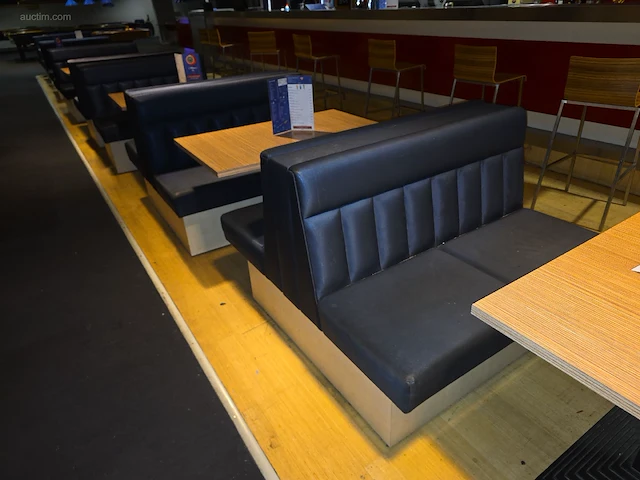 (133x) divers horeca- en kantinemeubilair en... - afbeelding 1 van  22