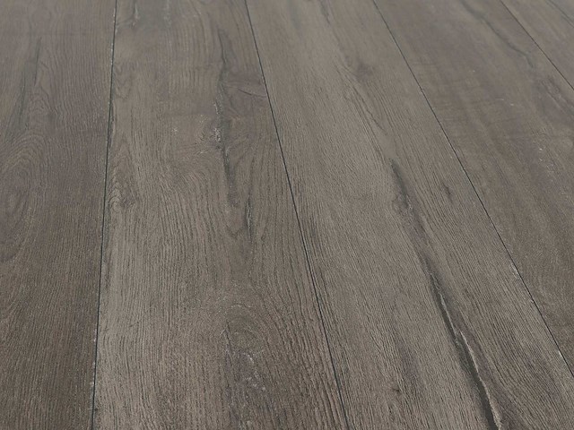 135 m2 laminaat plank - 1285 x 192 x 7 mm - afbeelding 1 van  4