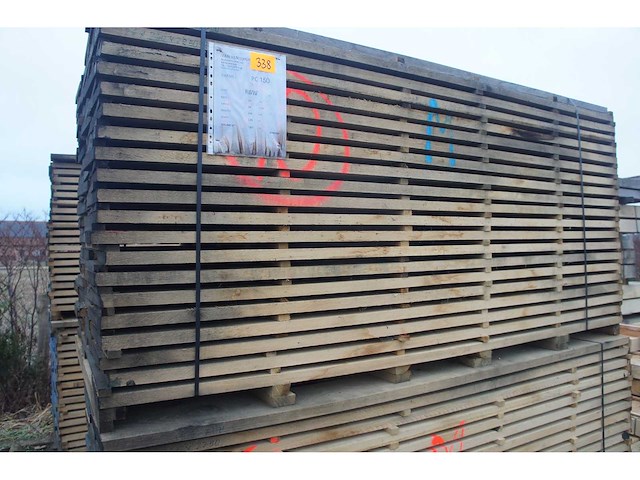 1,36 m³ eiken planken 30mm - afbeelding 1 van  4