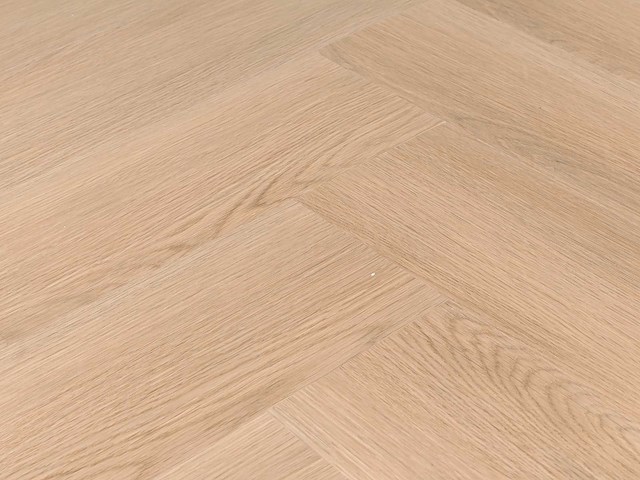 138 m2 pvc spc click visgraat met xps onderlaag - 750 x 150 x 4+1 mm - afbeelding 1 van  1