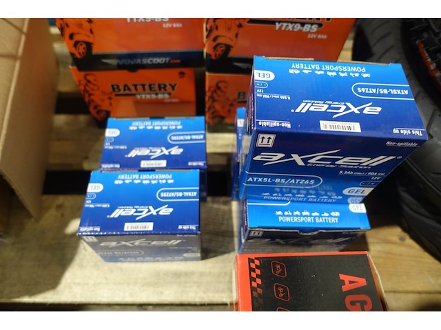 13x diverse batterijen brommer/motoren - afbeelding 3 van  3