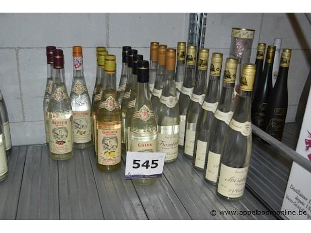 13x fles eau de vie, wo. 5x morand (kirsch vieux, abricotine du valais, golden delicacies), 8x f & e grimback (coing, framboise grande reserve, mirabelle reserve), 70cl - afbeelding 1 van  3