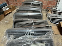 13x grilles mercedes personenauto - afbeelding 1 van  3