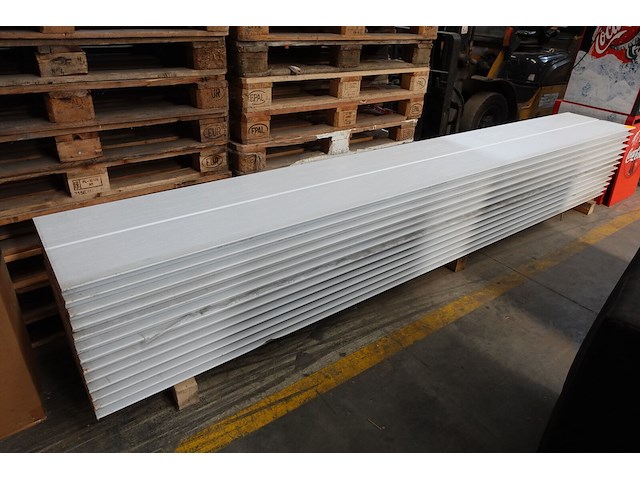 13x paneel voor garage poort (ongebruikt, 355cm lengte - 50cm breed - 4cm dik) - afbeelding 1 van  4