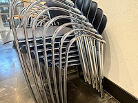 13x stapelbare stoel - afbeelding 2 van  4