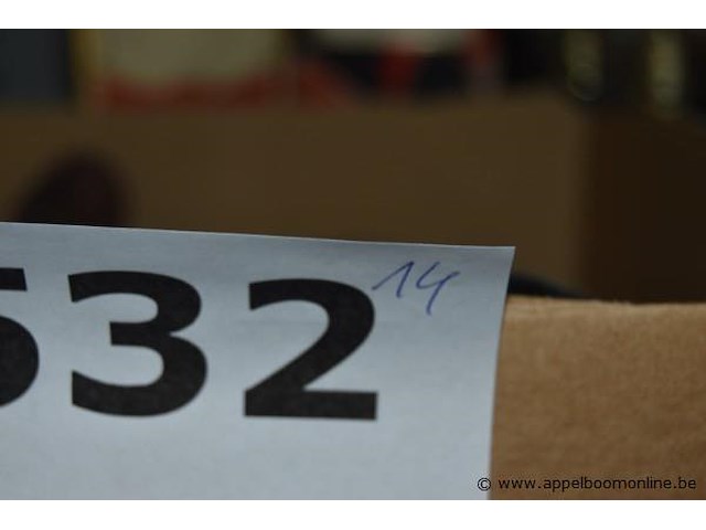 14 diverse flessen champagnes - afbeelding 4 van  4