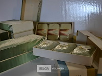 ±14 dozen div soorten zeep - afbeelding 3 van  6