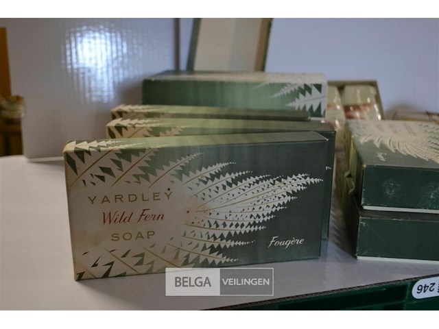 ±14 dozen div soorten zeep - afbeelding 4 van  6