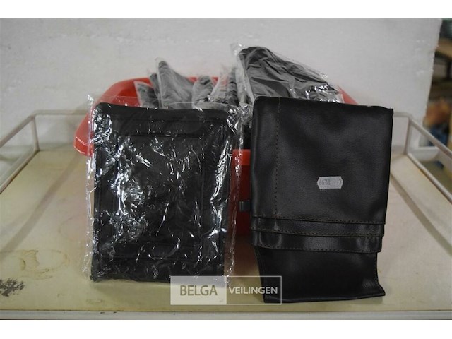 ±14 grote portemonnees - afbeelding 1 van  3