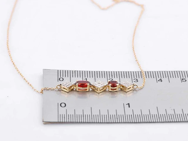 14 kt geelgouden ketting met hanger van 1,16 cts natuurlijke diamant en granaat - afbeelding 7 van  7