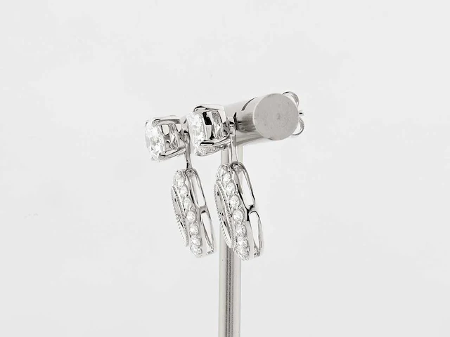 14 kt witgouden oorbel met 2,78 cts laboratoriumgekweekte diamant - afbeelding 6 van  8