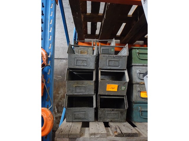 14 metalen bakken - afbeelding 1 van  2