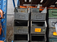 14 metalen bakken - afbeelding 1 van  2