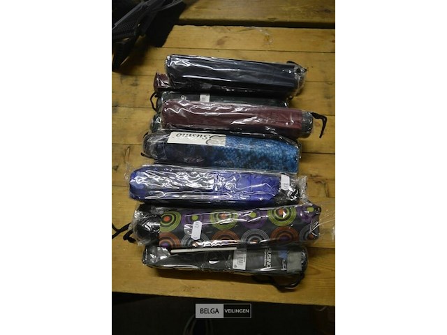 14 paraplu`s - afbeelding 1 van  3