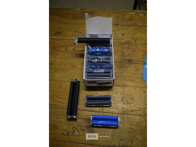 ±14 sigaret rolmachine - afbeelding 1 van  2