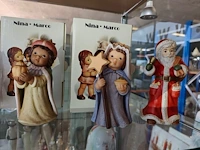 14 verschillende porseleinen kerst- en winterbeeldjes w.o.: 6 beeldjes nina & marco goebel - afbeelding 2 van  6