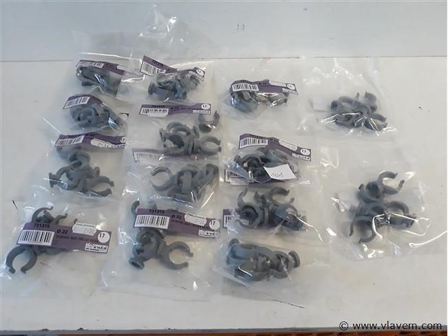 14 x beugel pvc 5 stuks voor buis 22mm - afbeelding 1 van  2