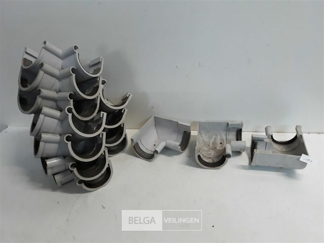 14 x binnenhoek 80mm licht grijs pvc regenafvoer - afbeelding 1 van  3