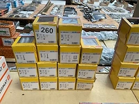 14 x dozenhulzen; nagelpluggen