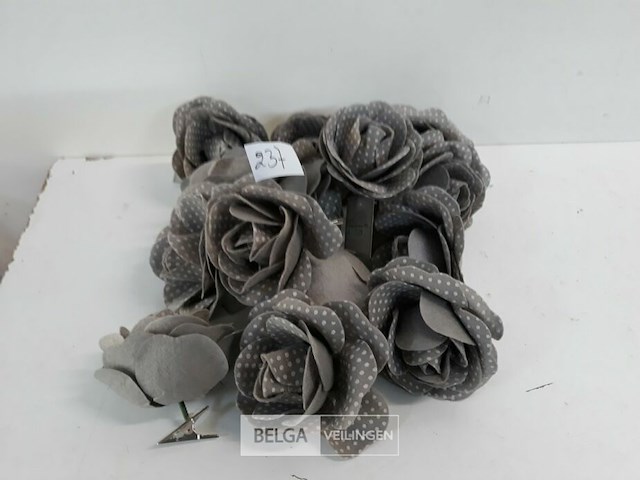 14 x roos stof grijs met clip 9 cm - afbeelding 1 van  3