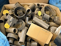 14 zakken vol pvc buizen/bochten - afbeelding 3 van  11