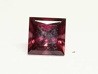 1,42 ct. vierkante vorm roboslimkleurige rodoliet-edelsteen - afbeelding 1 van  6