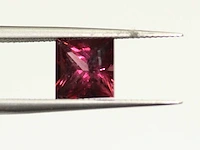 1,42 ct. vierkante vorm roboslimkleurige rodoliet-edelsteen - afbeelding 2 van  6