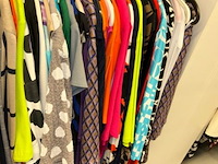 145 damesbloues, truien, vesten en broeken - afbeelding 9 van  9