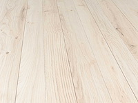 149 m2 laminaat watervast plank - 1383 x 193 x 8 mm - afbeelding 1 van  1