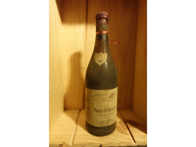 14x 75cl nuits-saints-georges eugene roueix 1961 - afbeelding 1 van  6