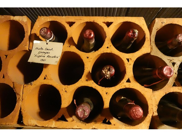 14x 75cl nuits-saints-georges eugene roueix 1961 - afbeelding 6 van  6