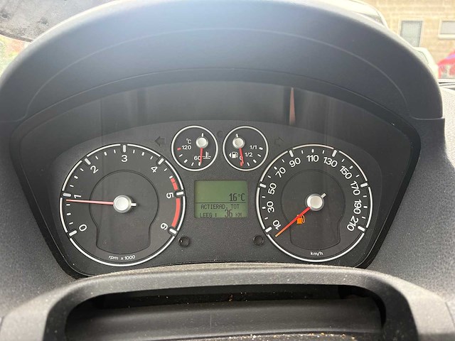 15-12-2005 - ford - fiesta - car - afbeelding 8 van  19