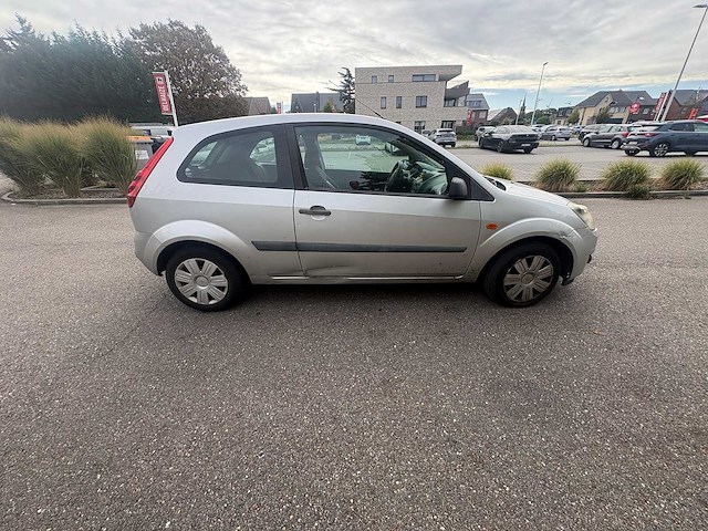 15-12-2005 - ford - fiesta - car - afbeelding 19 van  19