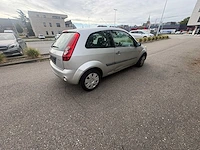 15-12-2005 - ford - fiesta - car - afbeelding 10 van  19