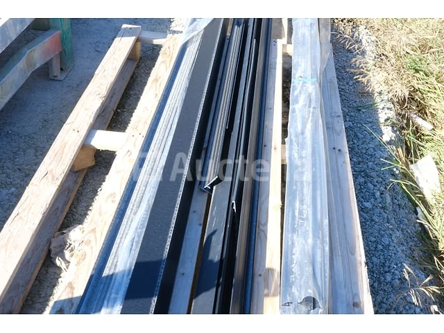 15 aluminium afwerkingsprofielen - afbeelding 5 van  5
