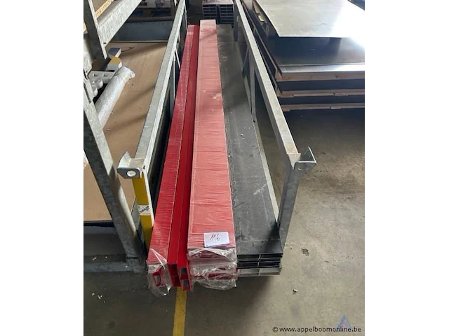 15 aluminium profielen, verpakt in plastic folie. 3500mm lengte - afbeelding 1 van  2