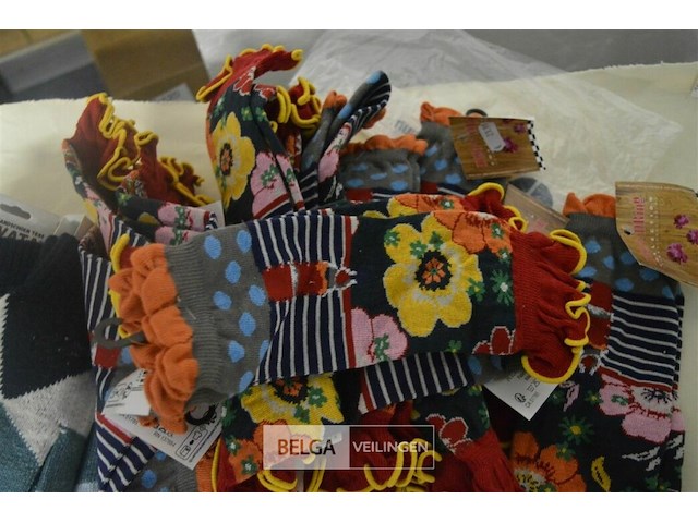 ±15 armwarmers en 4 paar handschoenen - afbeelding 3 van  3