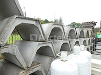 15 betonnen goten 100x100x50 cm - afbeelding 6 van  7