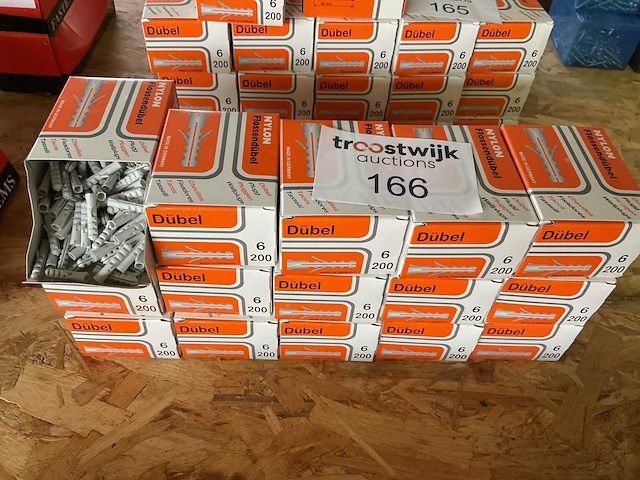 15 dozen pluggen - afbeelding 1 van  4