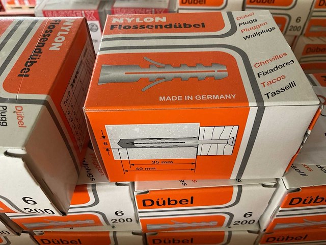 15 dozen pluggen - afbeelding 3 van  4