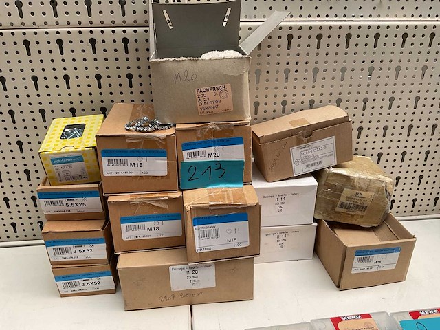 15 dozen ringen en boor schroeven - afbeelding 1 van  7