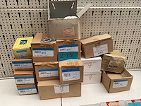 15 dozen ringen en boor schroeven - afbeelding 1 van  7
