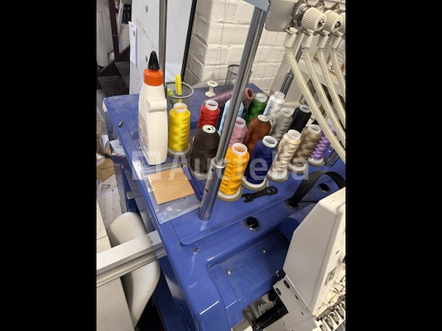 15-koppige pro borduurmachine met accessoires - afbeelding 2 van  6